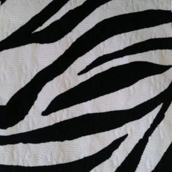 NWT - Julie Mitchell Urban Collection Zebra Print Jacket - Size 8 - Picture 6 of 9